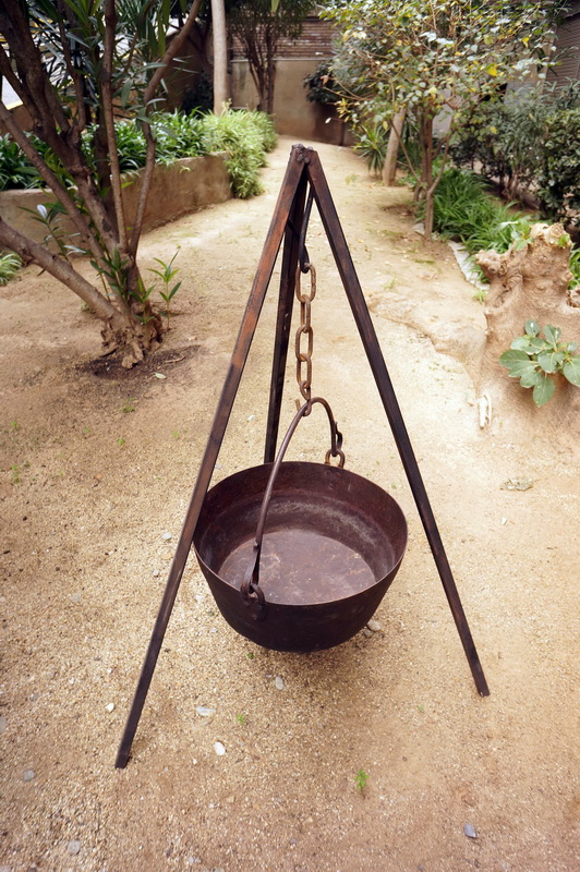 tripode caldero 104x75x75 max.oolla 40 1u